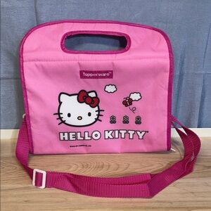 Hello Kitty Pink isotherme Lunch Bag by Tupperware 2011 with ajustable strap